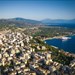 oinokseneia-2025-giati-prepei-na-organosete-apodrasi-stin-aigialeia-auto-to-diastima